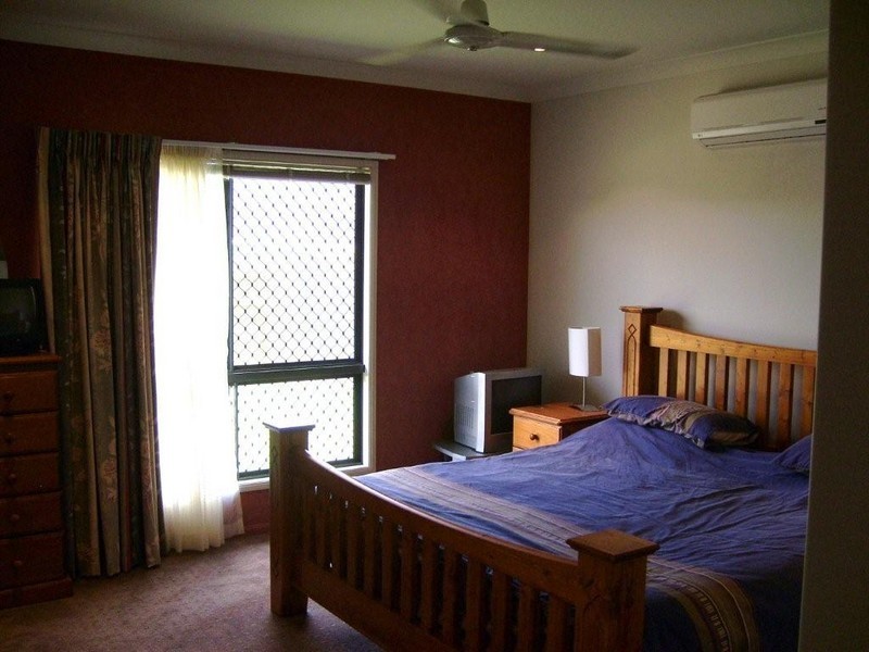 8 Newhaven Place, Idalia QLD 4811