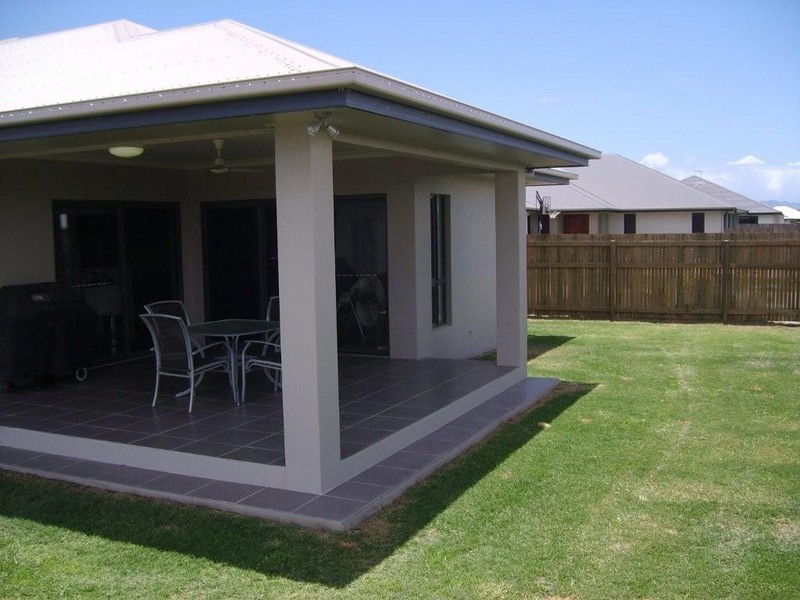 8 Newhaven Place, Idalia QLD 4811