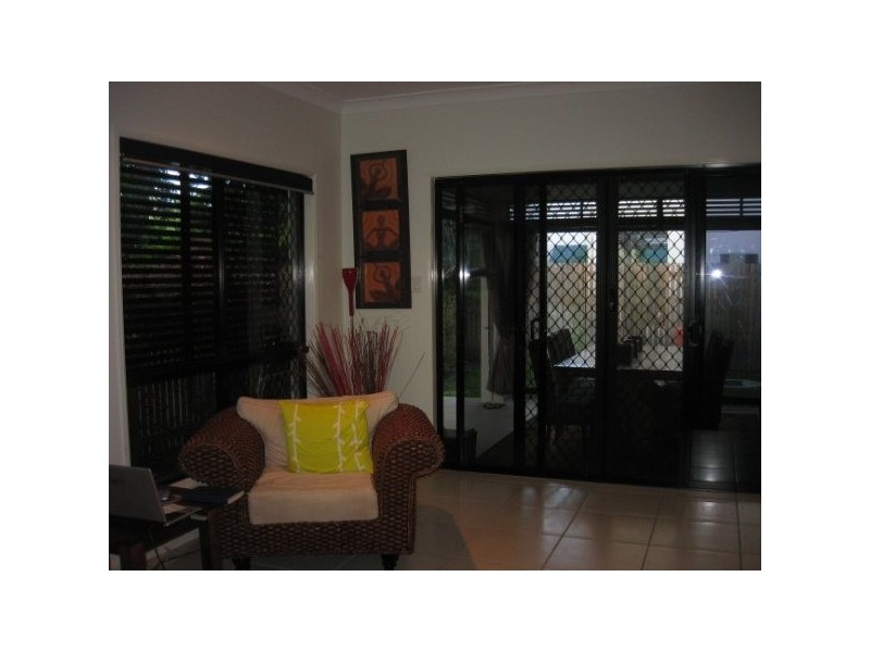 2/10 Oconnor Street, Rosslea QLD 4812