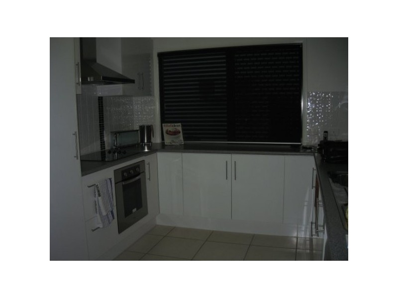 2/10 Oconnor Street, Rosslea QLD 4812