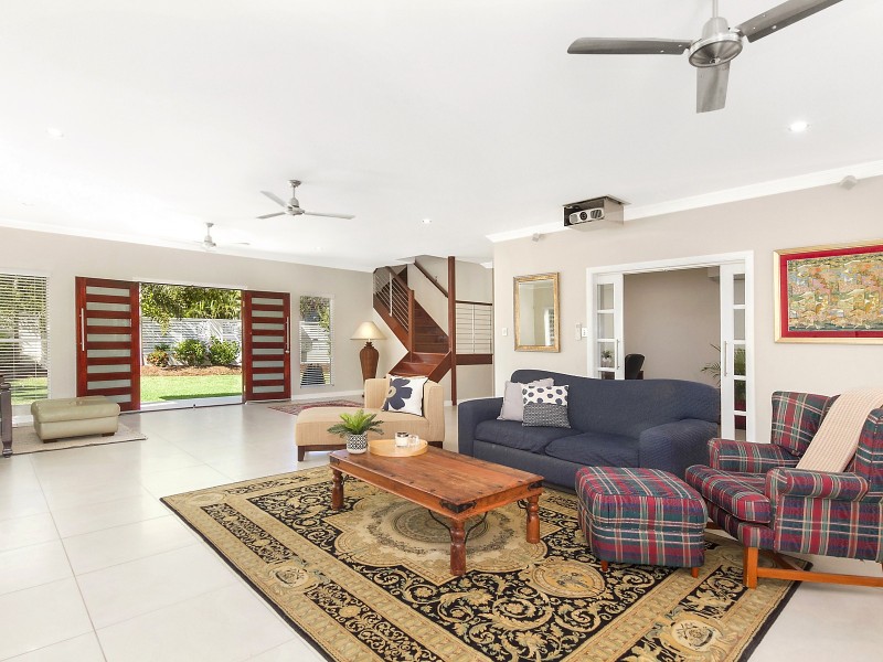 12 Parry Street, Belgian Gardens QLD 4810