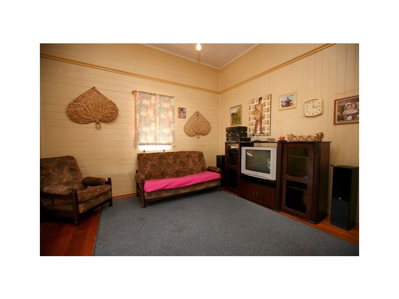 8a Martin Street, South Townsville QLD 4810