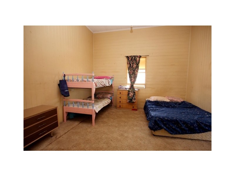 8a Martin Street, South Townsville QLD 4810