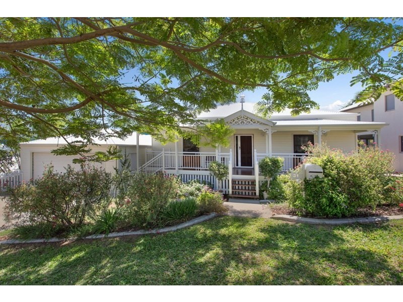 31 Balmoral Drive, Castle Hill QLD 4810