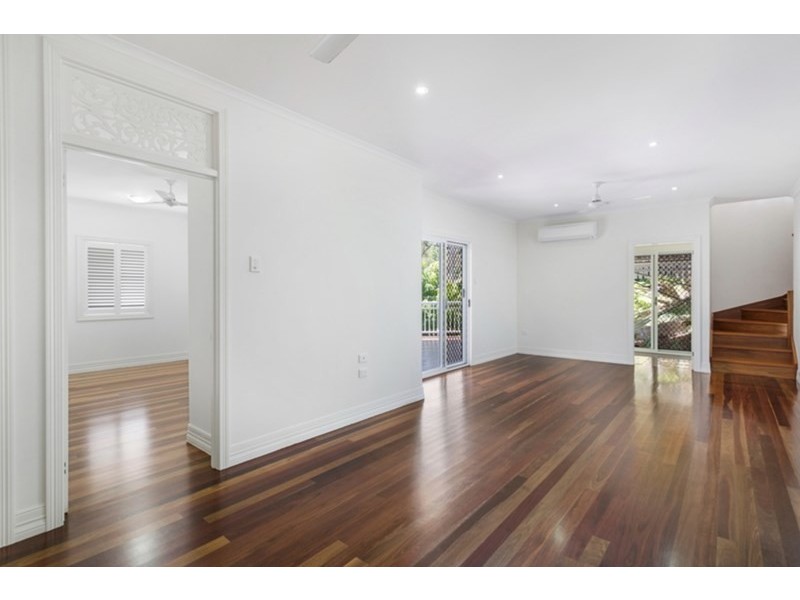 31 Balmoral Drive, Castle Hill QLD 4810