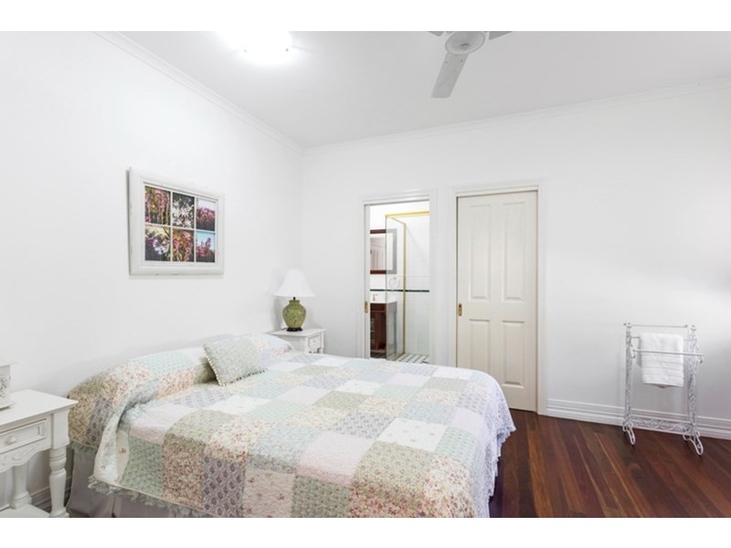 31 Balmoral Drive, Castle Hill QLD 4810