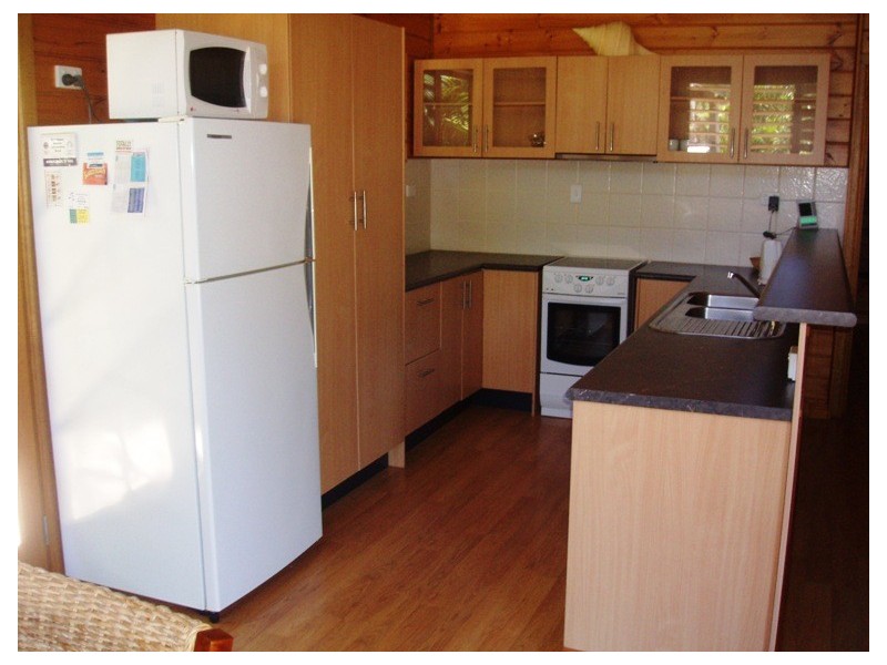 27 Barbarra Street Picnic Bay, Magnetic Island QLD 4819