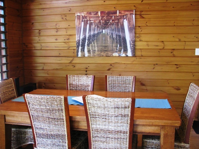 27 Barbarra Street Picnic Bay, Magnetic Island QLD 4819