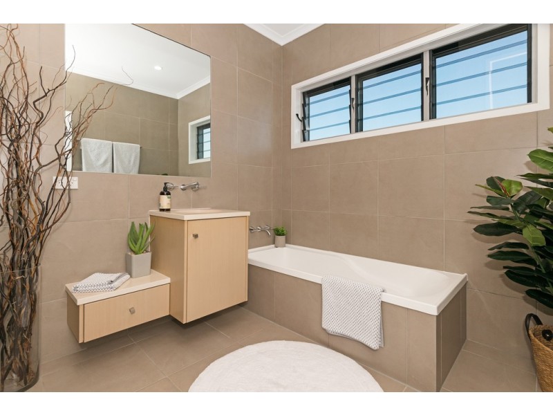 3 Riversleigh Terrace, Idalia QLD 4811