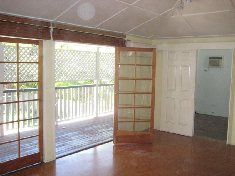 17 Chapman Street, Mysterton QLD 4812