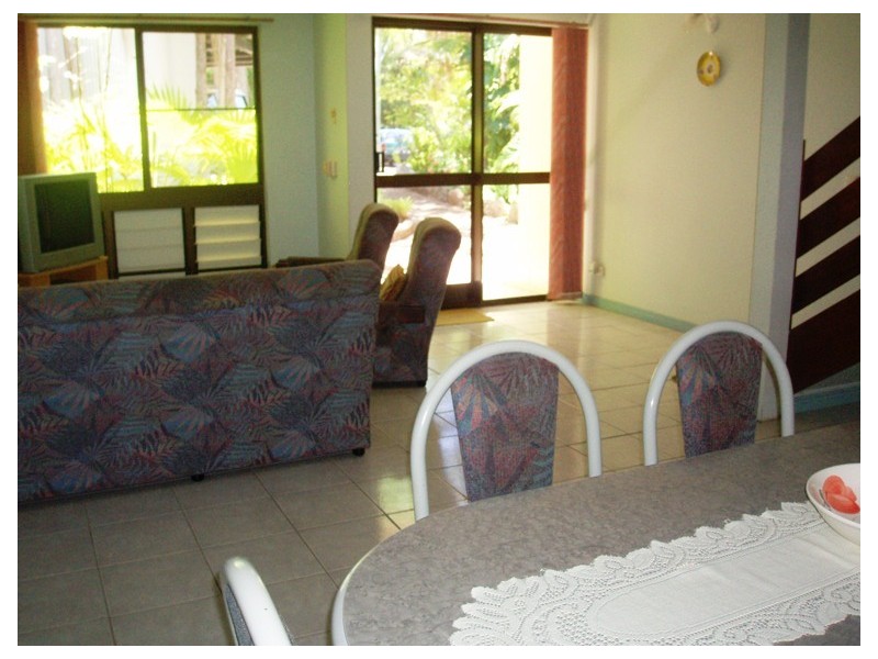 2/50 McCabe Cres Arcadia “Blue Pacific” from $980p/w, Magnetic Island QLD 4819