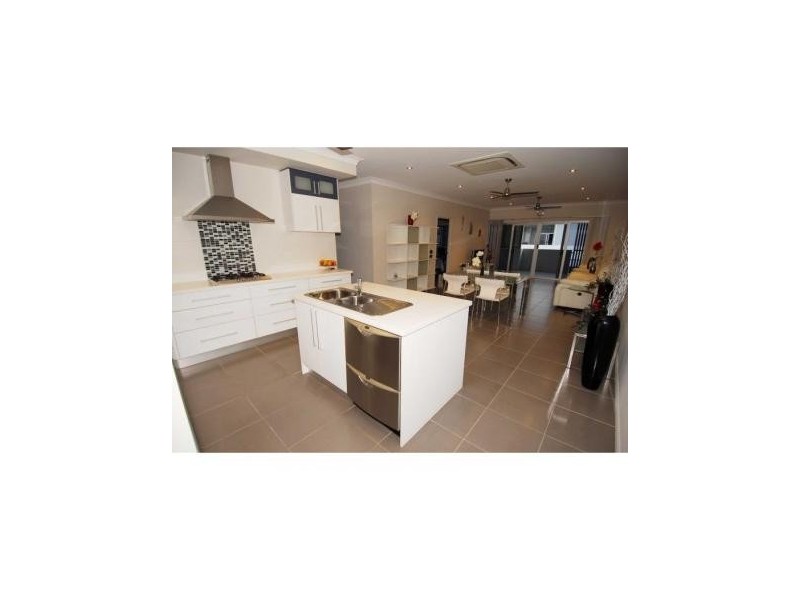 11/50 Primrose St, Townsville City QLD 4810