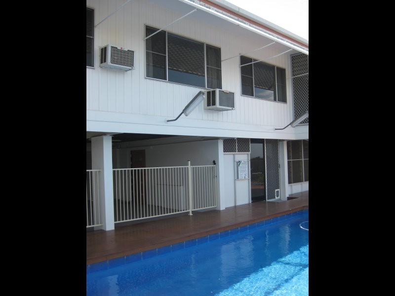 25 Gilbert Crescent, Castle Hill QLD 4810