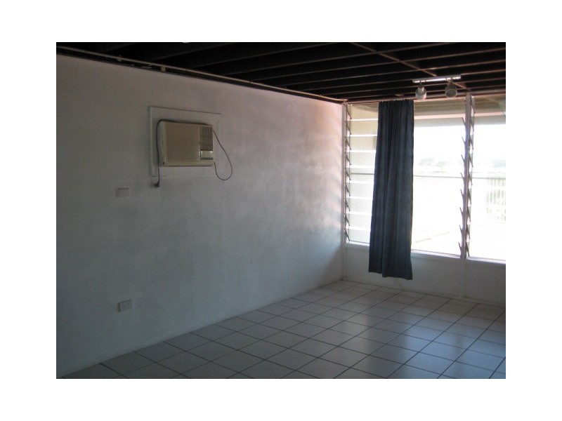 25 Gilbert Crescent, Castle Hill QLD 4810