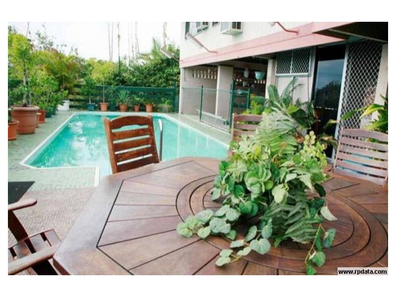 25 Gilbert Crescent, Castle Hill QLD 4810