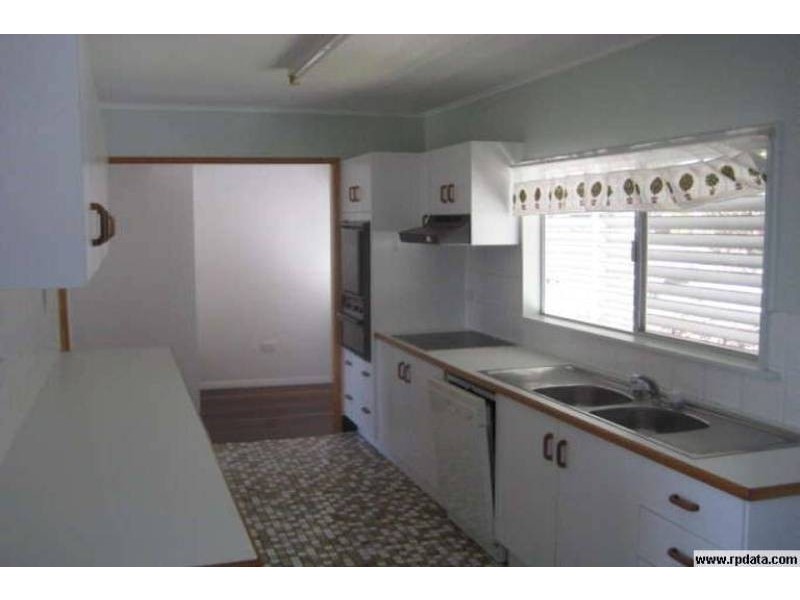 25 Gilbert Crescent, Castle Hill QLD 4810