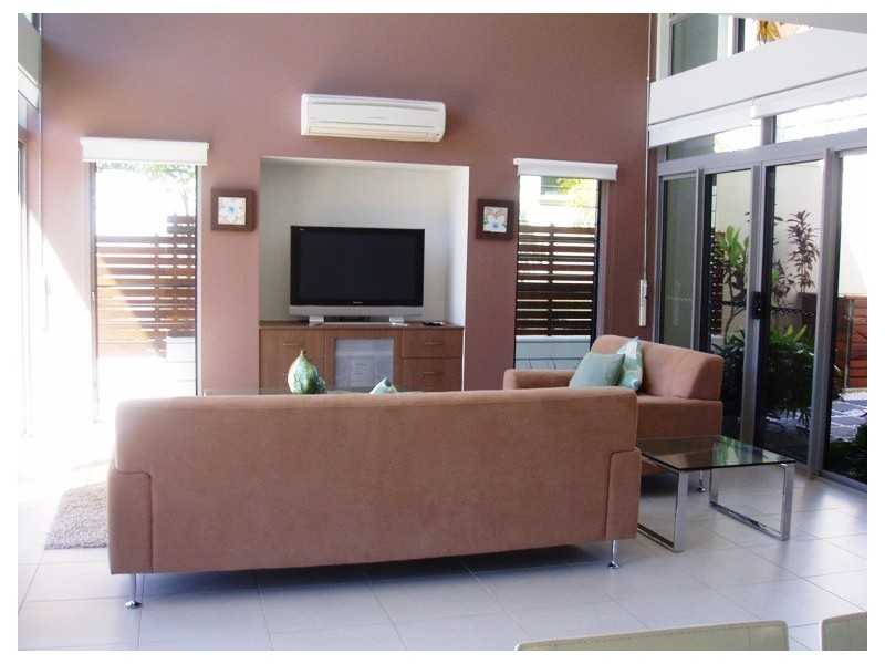 1/5 Terrace Place Nelly Bay, Magnetic Island QLD 4819