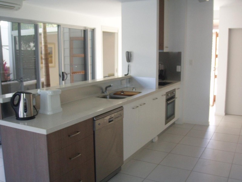 1/5 Terrace Place, Magnetic Island QLD 4819