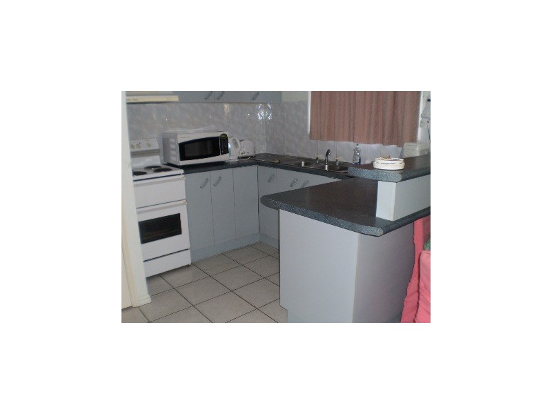 3/102 Cook Street, Townsville QLD 4810