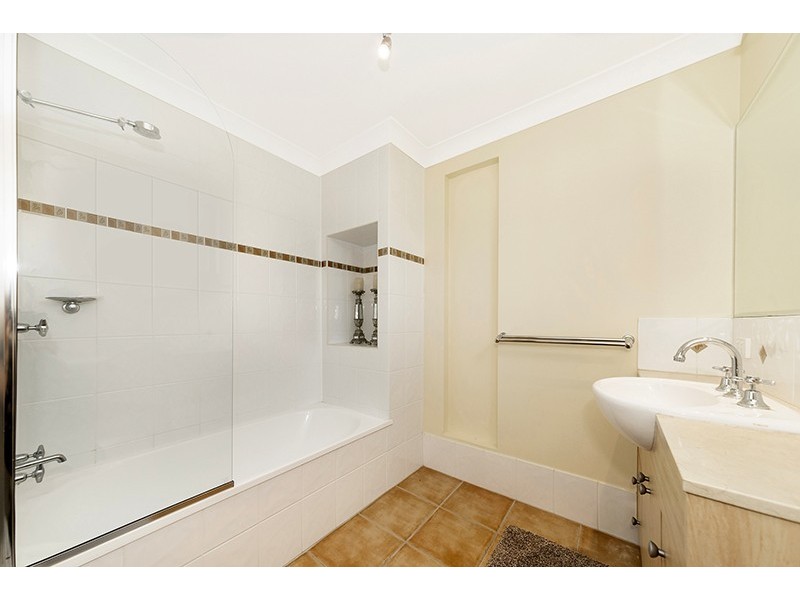 42/18-30 Sir Leslie Thiess Drive, Townsville City QLD 4810