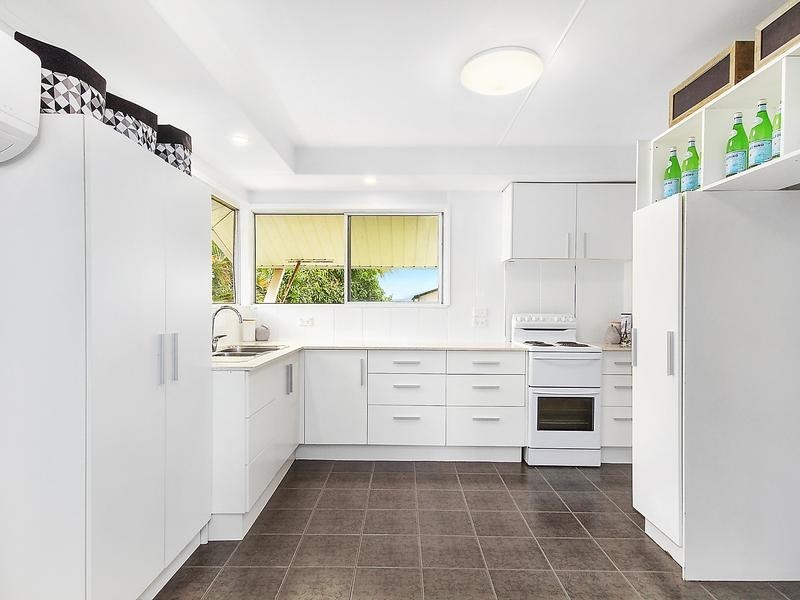 58 Queens Road, Hermit Park QLD 4812