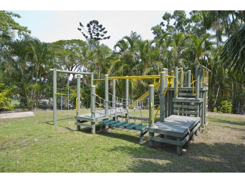 137/61 Mandalay Ave Nelly Bay, Magnetic Island QLD 4819