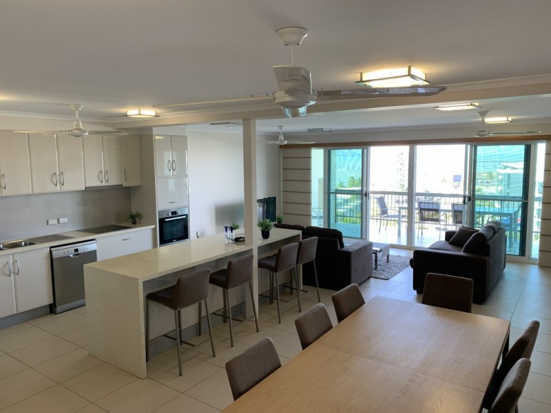 4/25 The Strand, North Ward QLD 4810