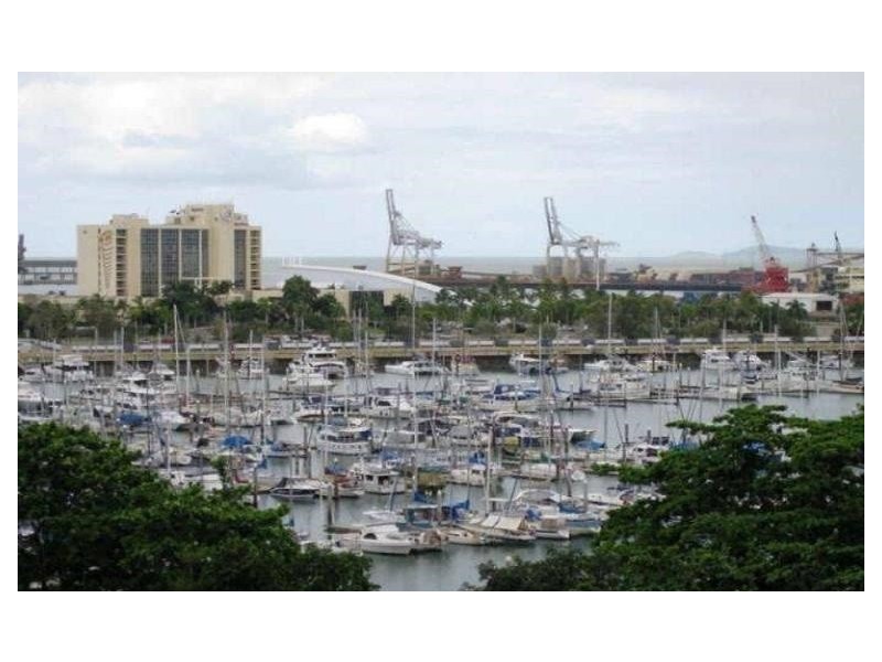 4/25 The Strand, North Ward QLD 4810