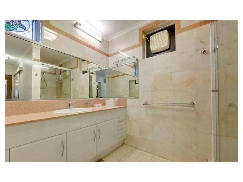 4/25 The Strand, North Ward QLD 4810