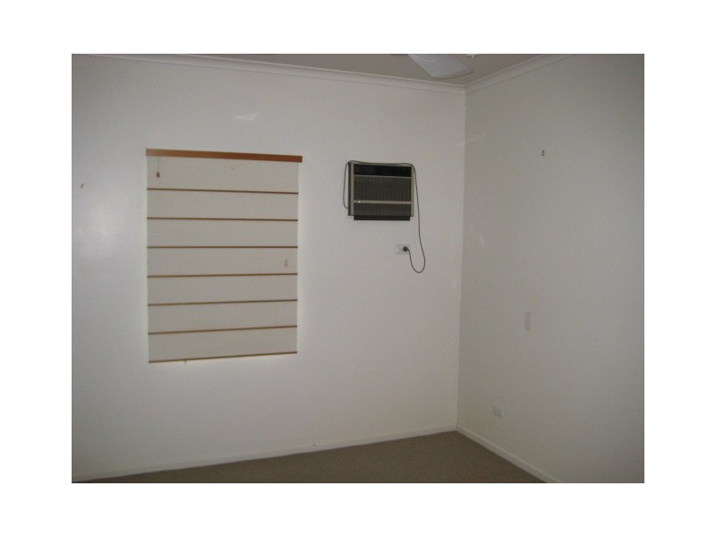 18 Fifth Street, Railway Estate QLD 4810