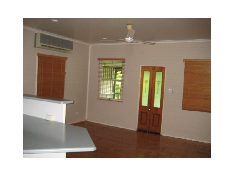 18 Fifth Street, Railway Estate QLD 4810