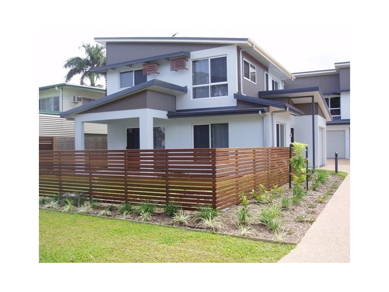 1/8 Ash Street, Kirwan QLD 4817