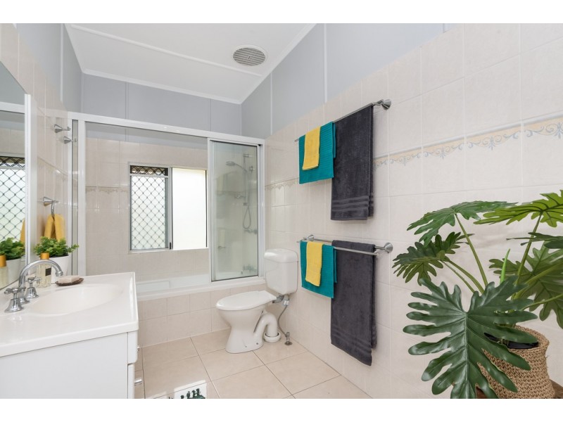 18 Hopkins Street, Currajong QLD 4812