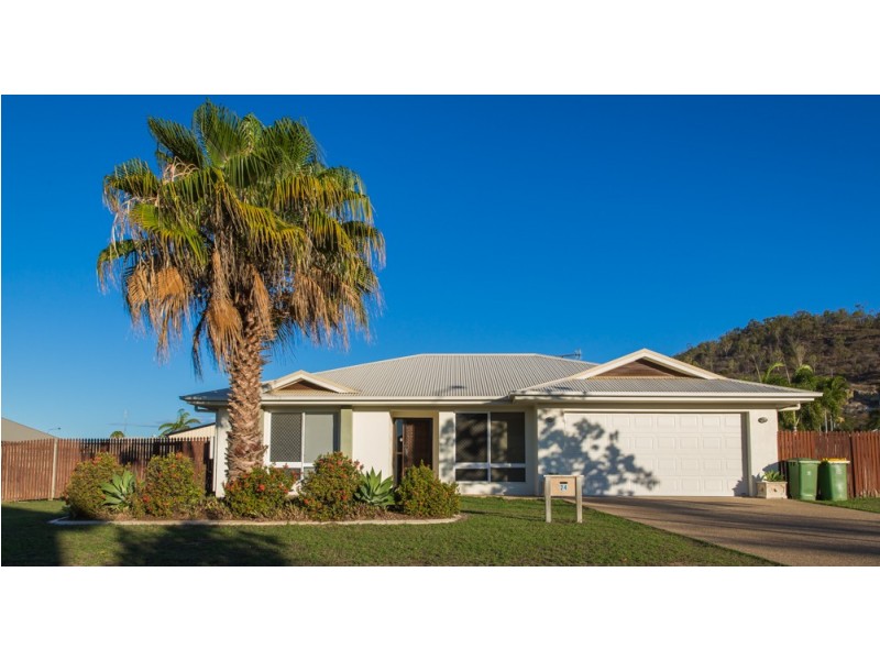 24 St Albans, Mount Louisa QLD 4814