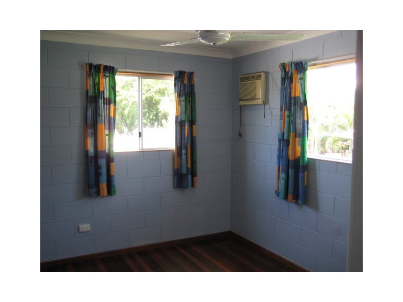 9 Gelling Crescent, Douglas QLD 4814