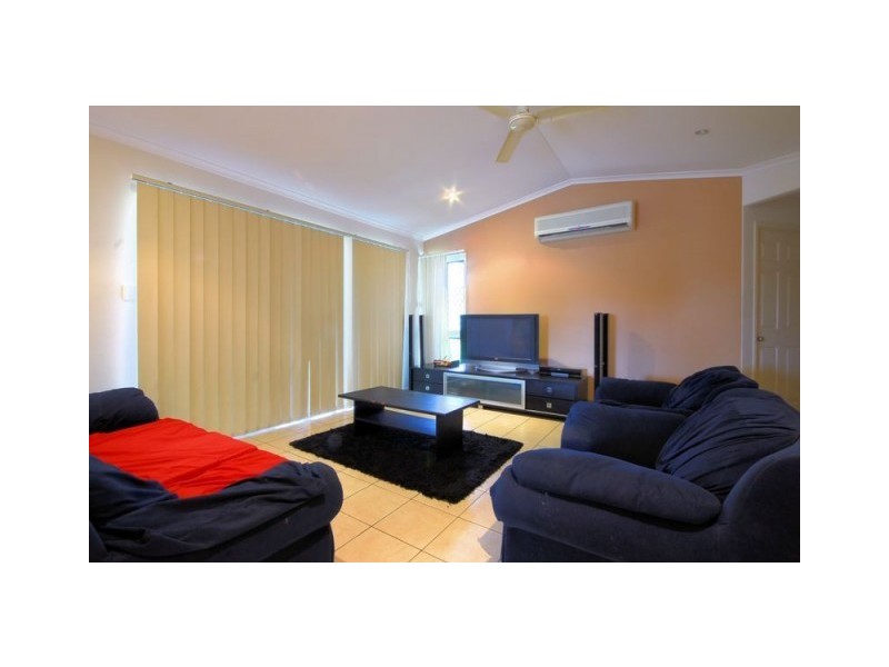 56 Thorn Street, Mount Louisa QLD 4814