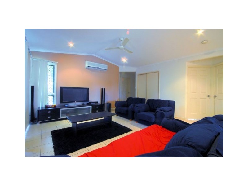 56 Thorn Street, Mount Louisa QLD 4814