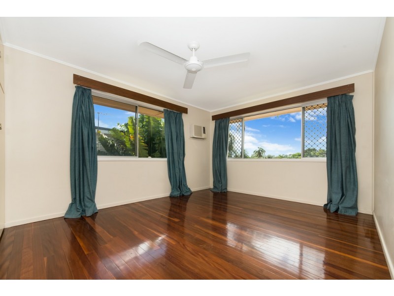 13 Churinga Street, Kirwan QLD 4817