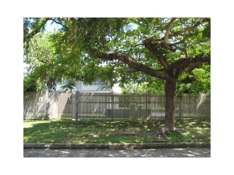 2 Arunta Street, Cranbrook QLD 4814