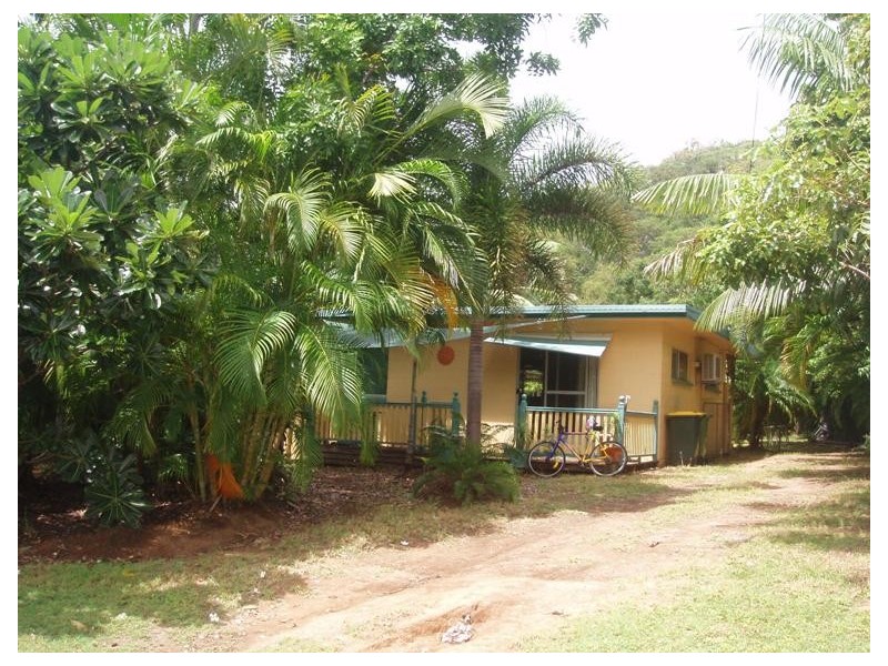 29 NERITA CRESCENT, Magnetic Island QLD 4819