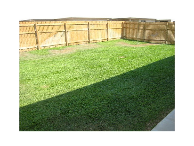 24 Fernbank Parade, Idalia QLD 4811