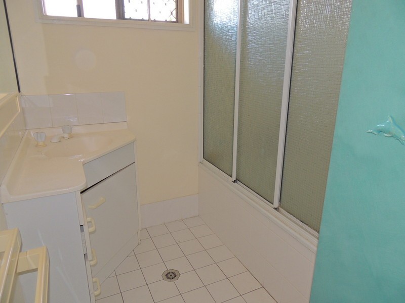 1/44 LOWTH STREET, Rosslea QLD 4812