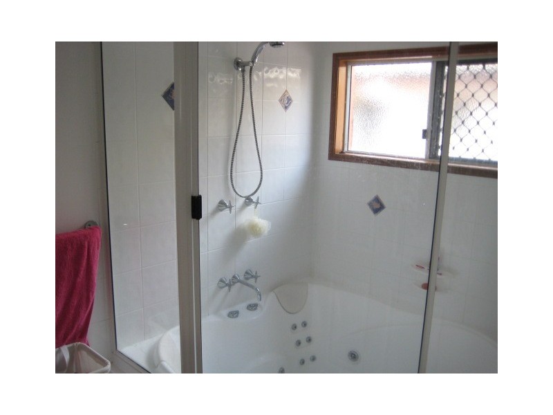 8 Ashburton Place, Douglas QLD 4814