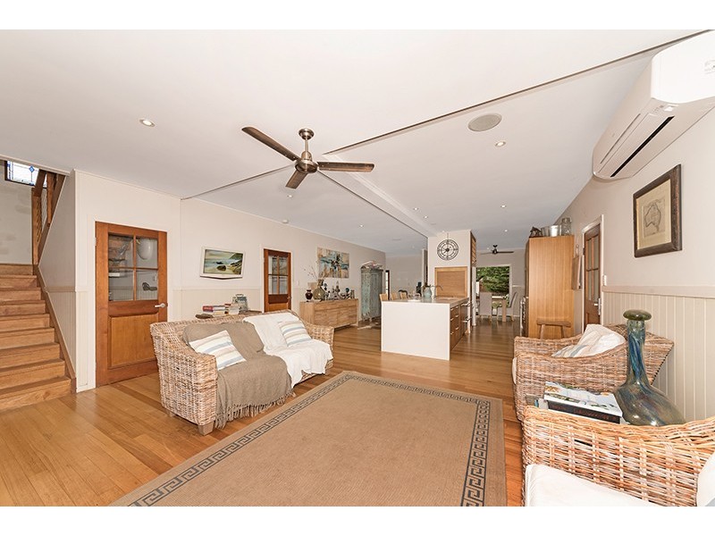 11 Bay Street, Pallarenda QLD 4810