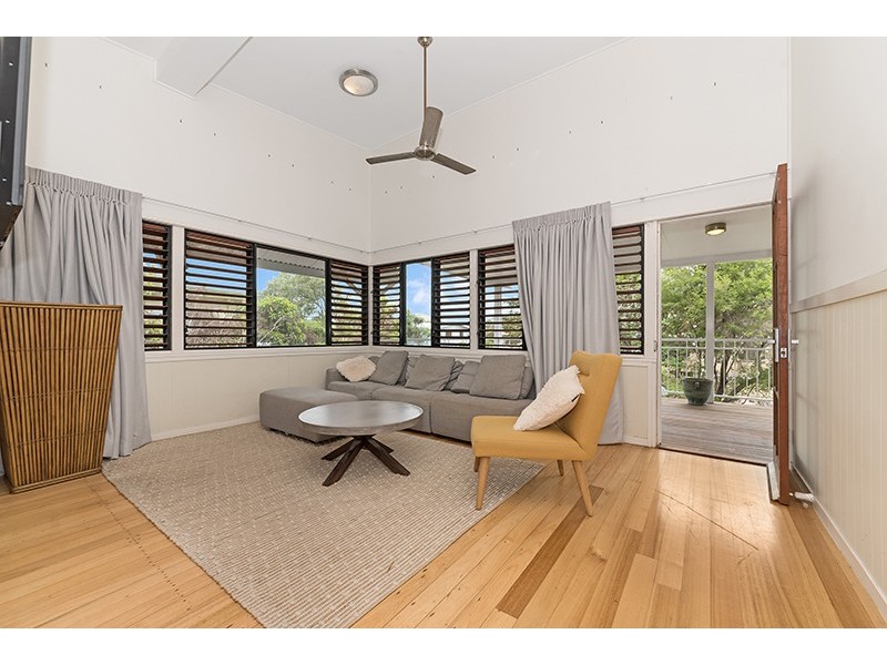 11 Bay Street, Pallarenda QLD 4810