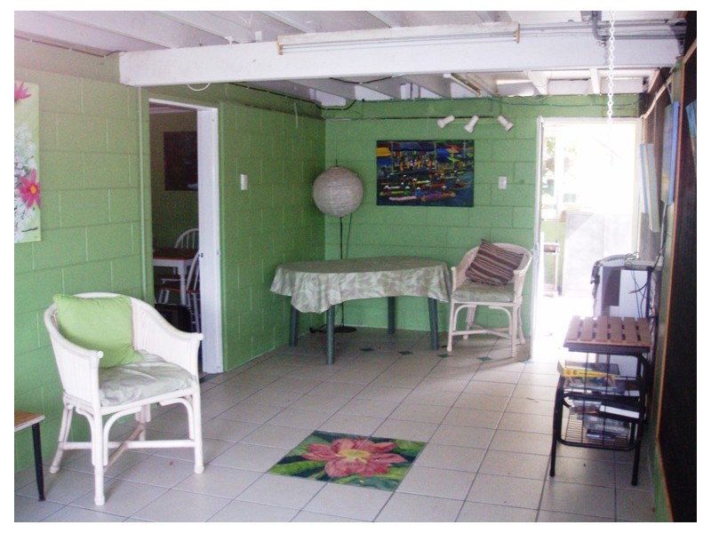 33 Compass Crescnt, Magnetic Island QLD 4819