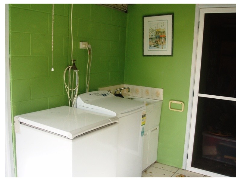 33 Compass Crescnt, Magnetic Island QLD 4819