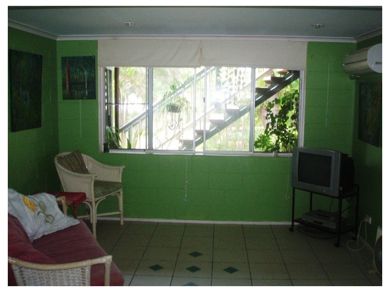 33 Compass Crescnt, Magnetic Island QLD 4819