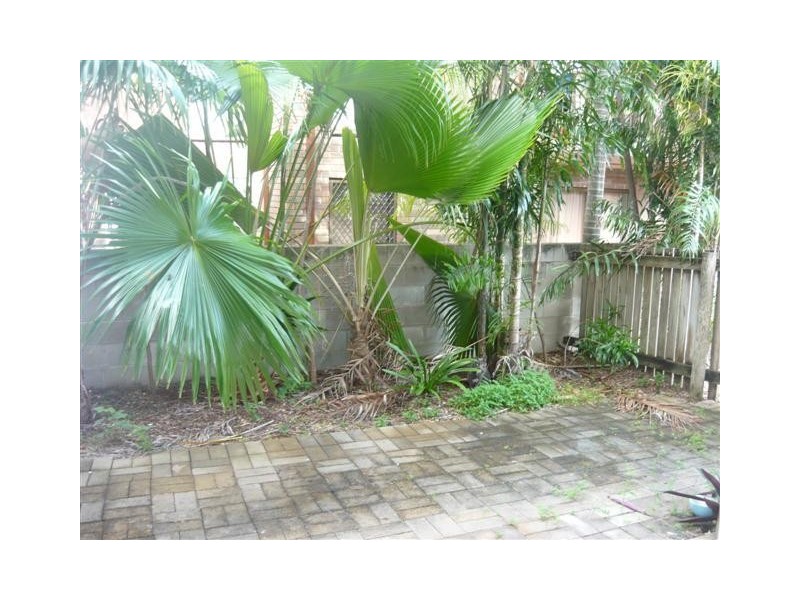 8/12 Old Common Road, Belgian Gardens QLD 4810