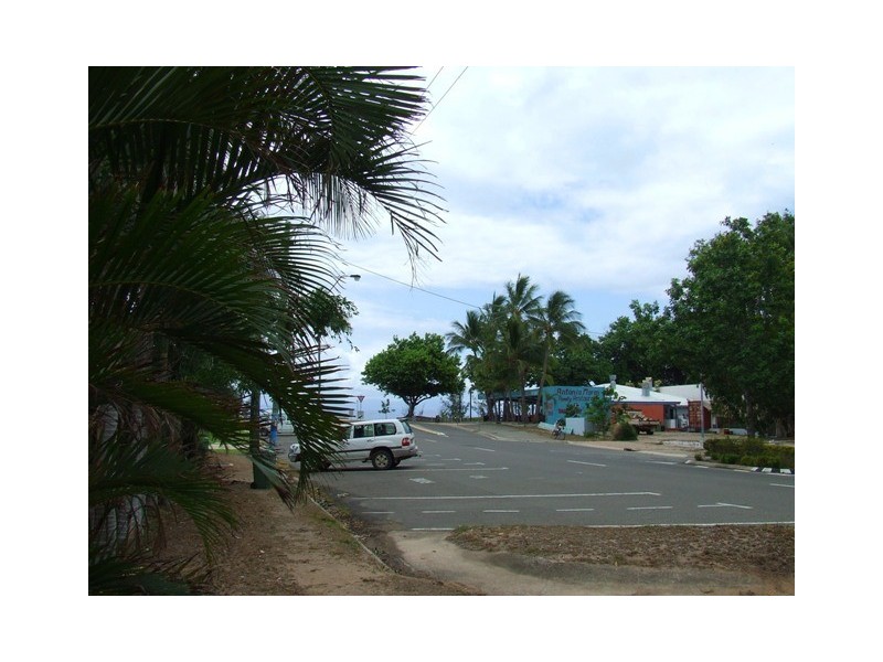 1-4, 49 Picnic Street PB, Magnetic Island QLD 4819